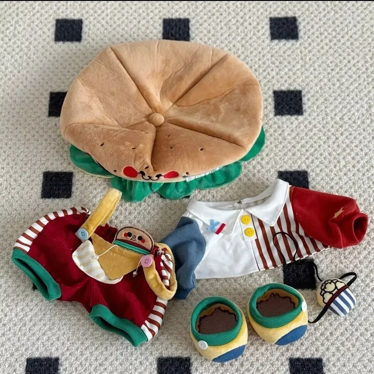 40cm Hamburg Baby Clothes Cake - Baby Food Restaurant 评论和价格